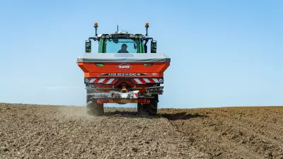 AXIS fertiliser spreader in the field