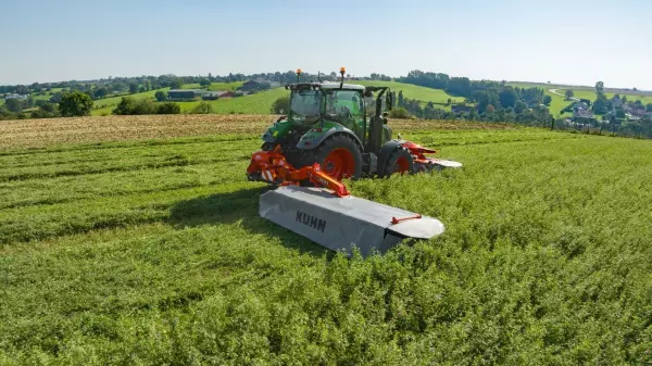 GMD 3515 & 4015, mounted disc mowers 